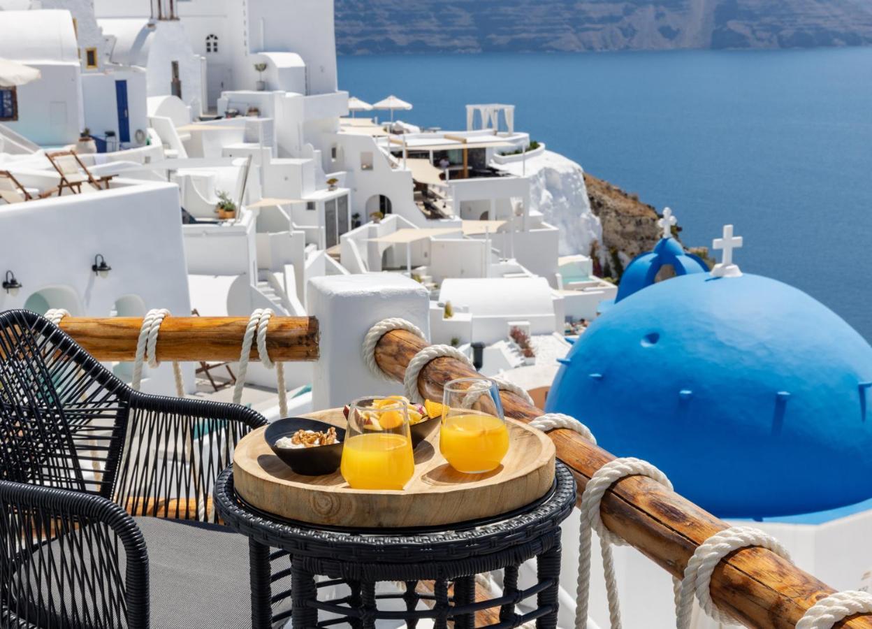 Luxus VIP Suites Oia  Extérieur photo