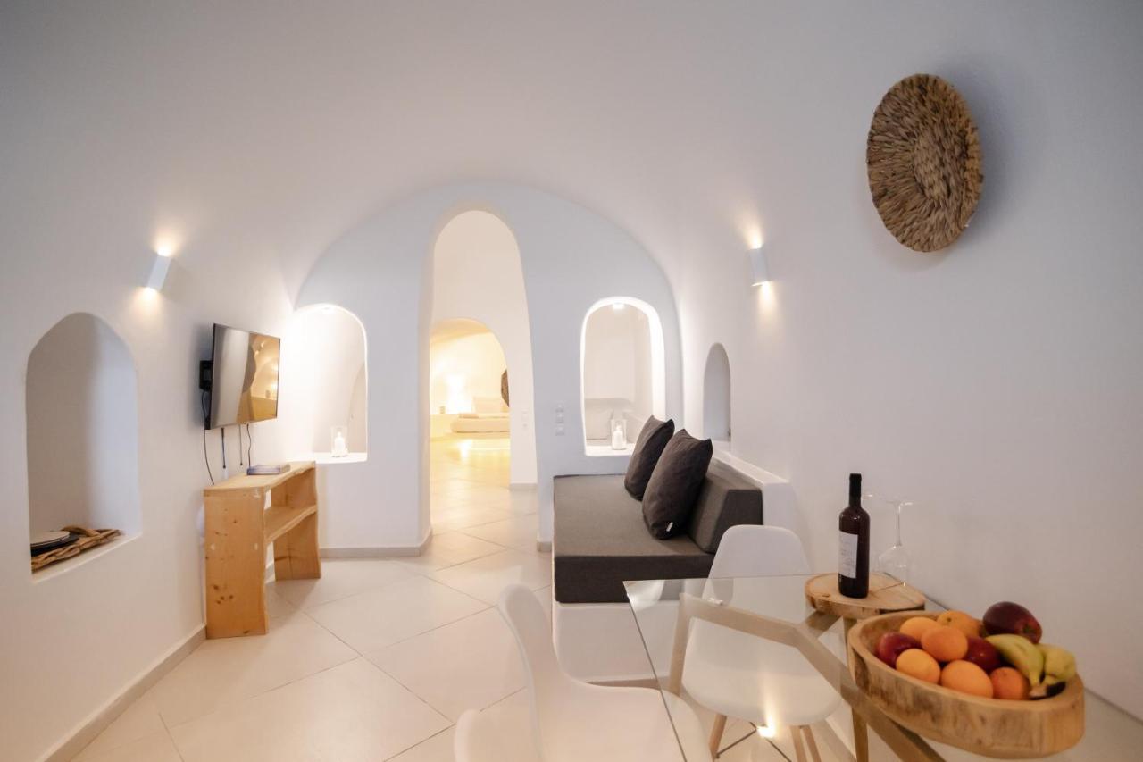 Luxus VIP Suites Oia  Extérieur photo