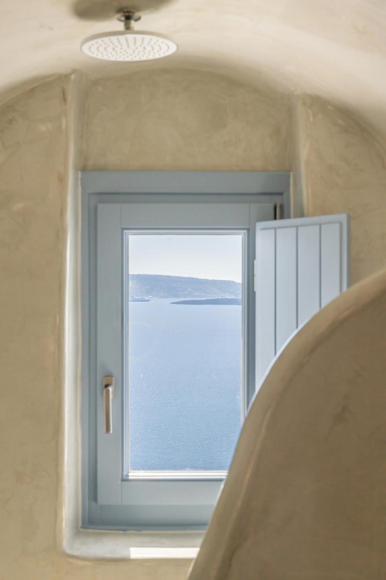 Luxus VIP Suites Oia  Extérieur photo